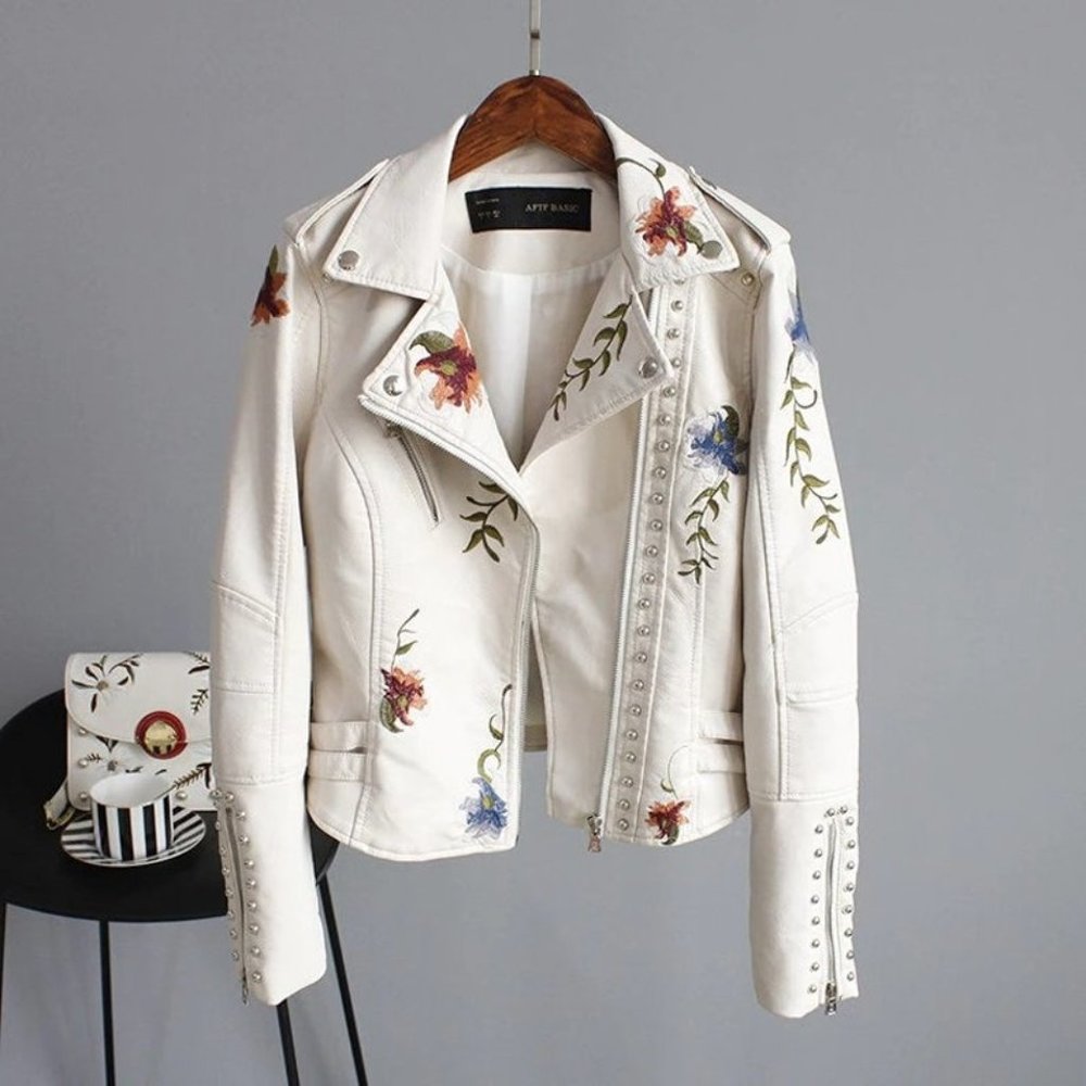 Beautiful Embroiderd Leather Jacket - Picture 5 of 10